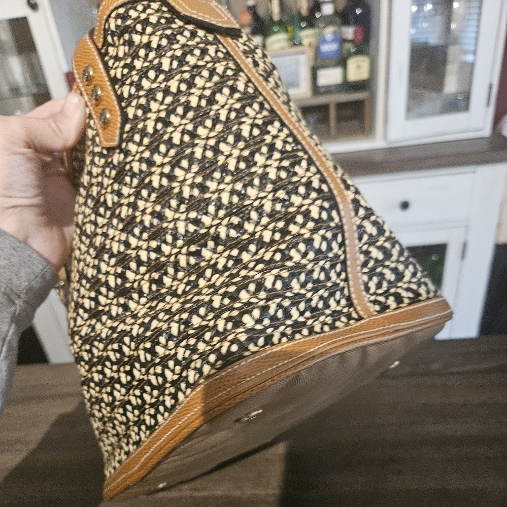 Eric Javits New York Tan and Black Woven Tote Bag - Picture 5 of 10
